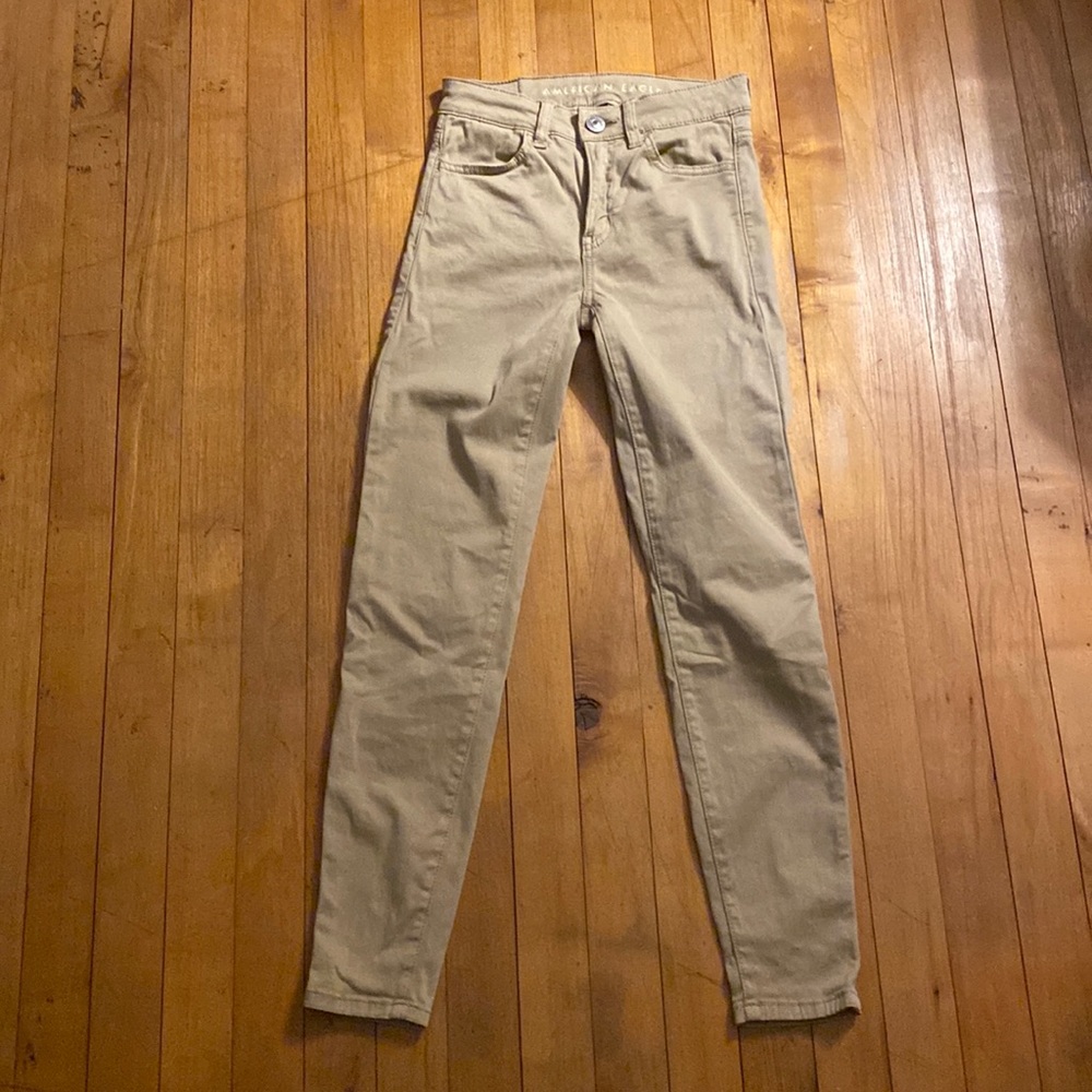 American Eagle high rise khaki jegging size 000 short